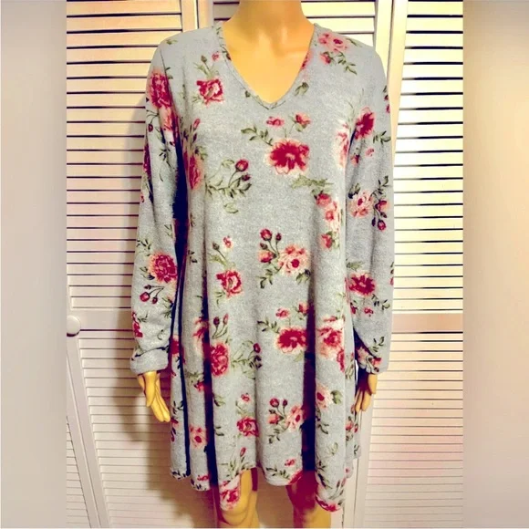 NWOT! Pretty Francesca's ALYA Gray & Pink Floral Long Sleeve A line dress Size S - Picture 3 of 12